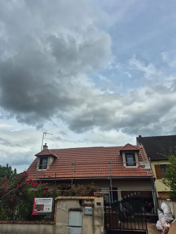 Réfection complète d’un pavillon, vue depuis la rue